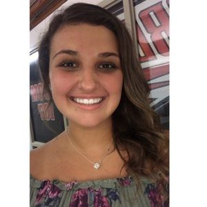 Meet your Posher, Lexi